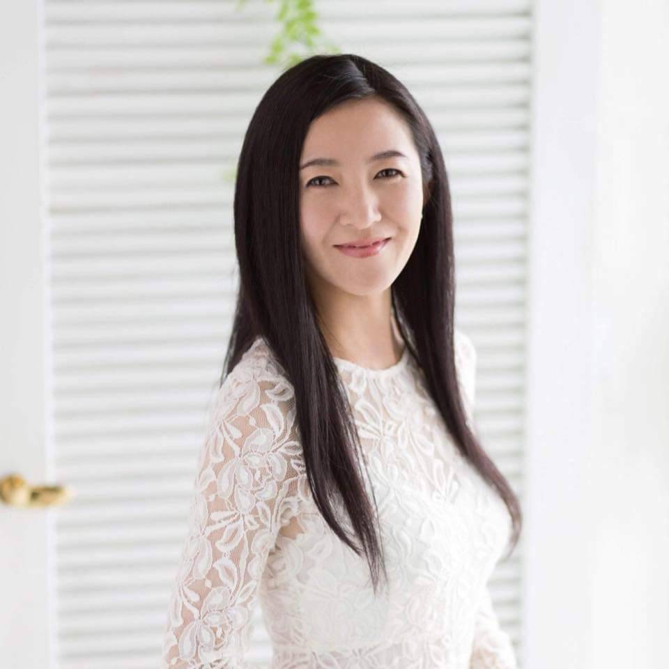 プロフィール 東京のクリスタルボウルヒーラー 熊倉令子